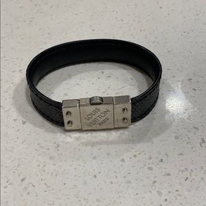 Men’s Louis Vuitton pull it reversible bracelet
